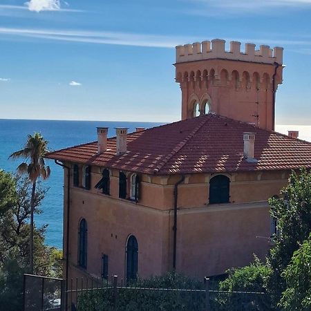 Ferienwohnung The Shell - New Interior Look But Same Old Charme 200Mt From The Sea With Garden And Parking Nearby Imperia Exterior foto