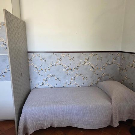 Ferienwohnung The Shell - New Interior Look But Same Old Charme 200Mt From The Sea With Garden And Parking Nearby Imperia Exterior foto