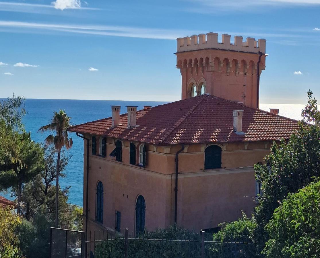 Ferienwohnung The Shell - New Interior Look But Same Old Charme 200Mt From The Sea With Garden And Parking Nearby Imperia Exterior foto