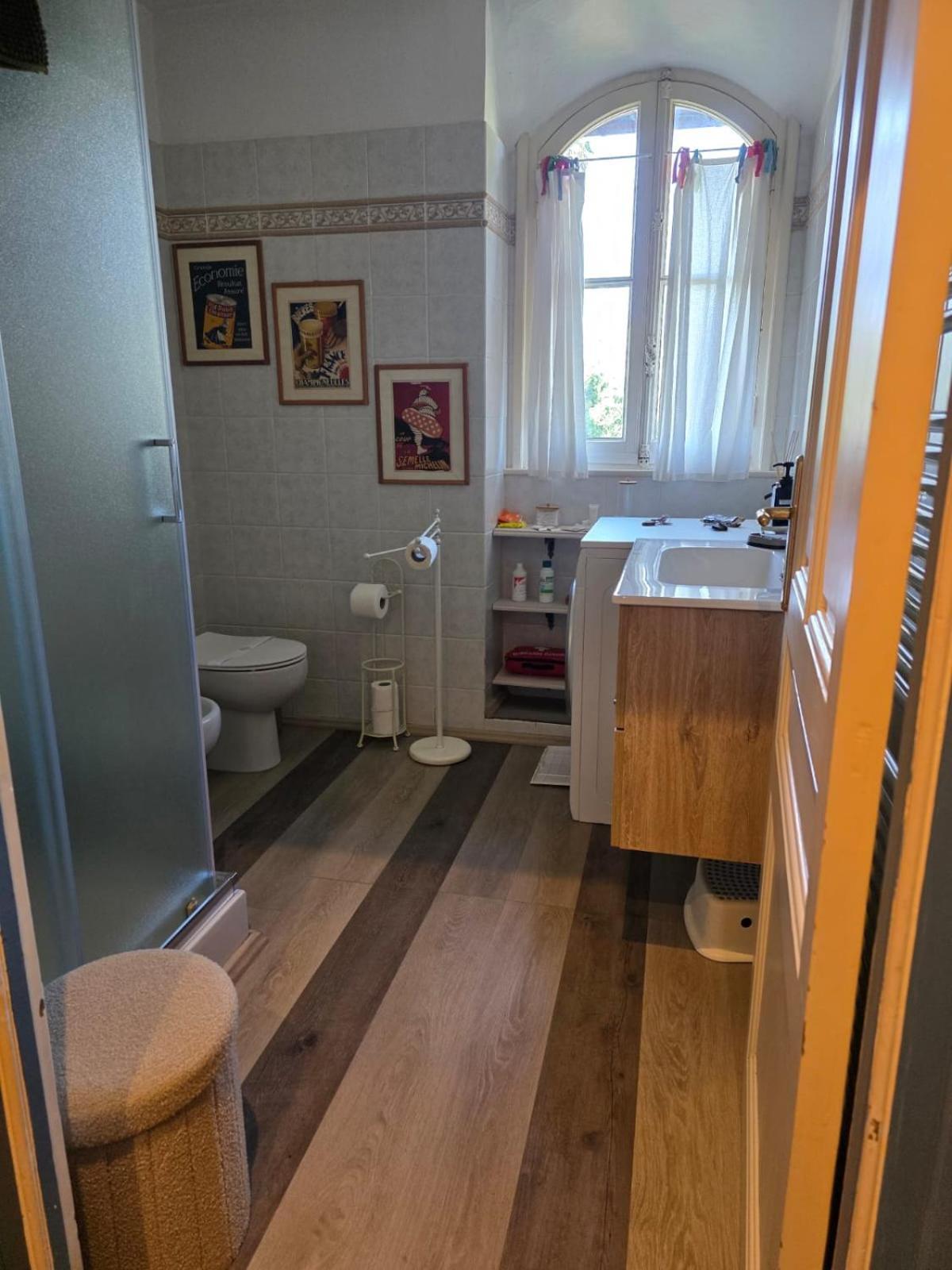 Ferienwohnung The Shell - New Interior Look But Same Old Charme 200Mt From The Sea With Garden And Parking Nearby Imperia Exterior foto