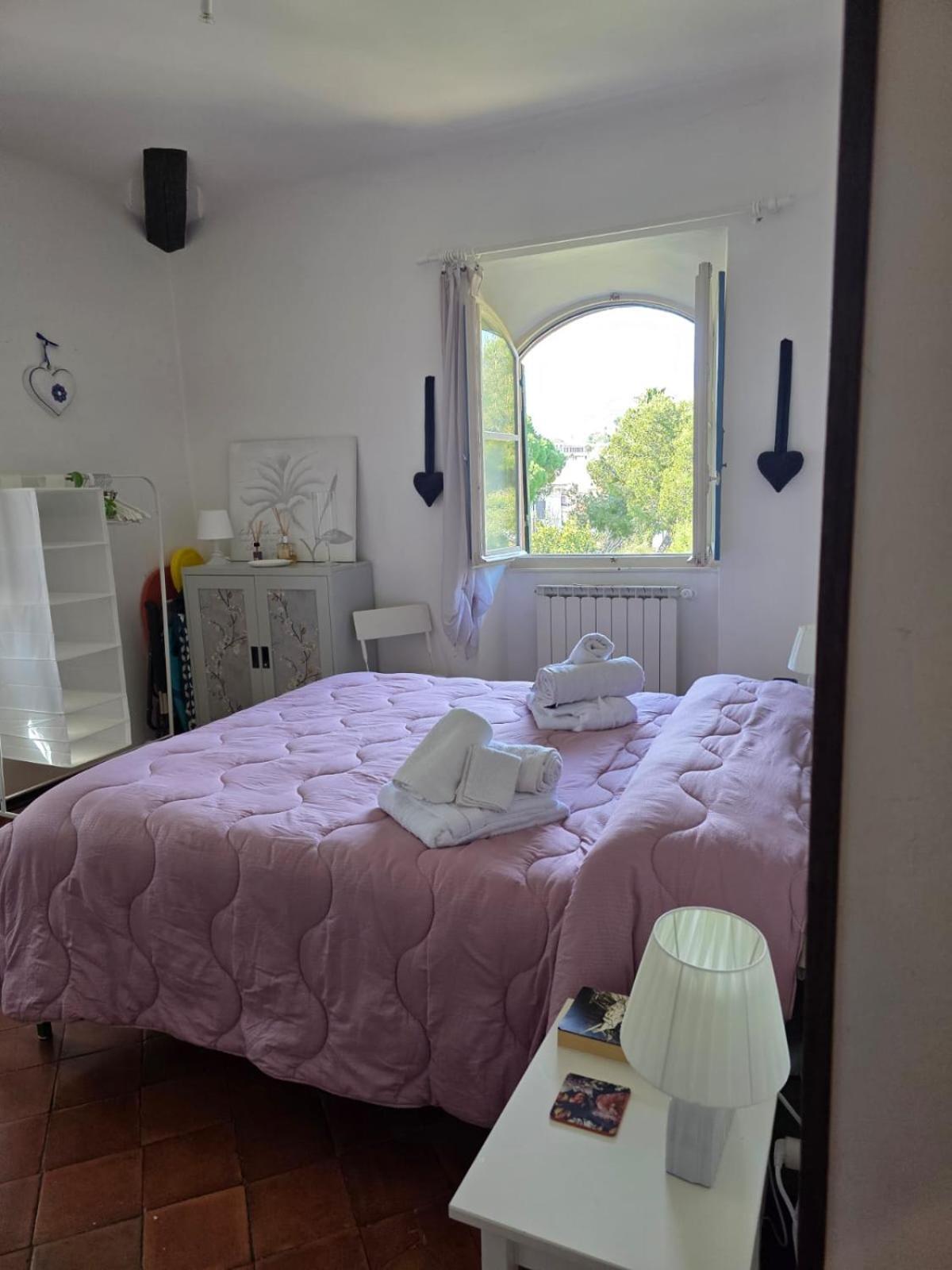 Ferienwohnung The Shell - New Interior Look But Same Old Charme 200Mt From The Sea With Garden And Parking Nearby Imperia Exterior foto